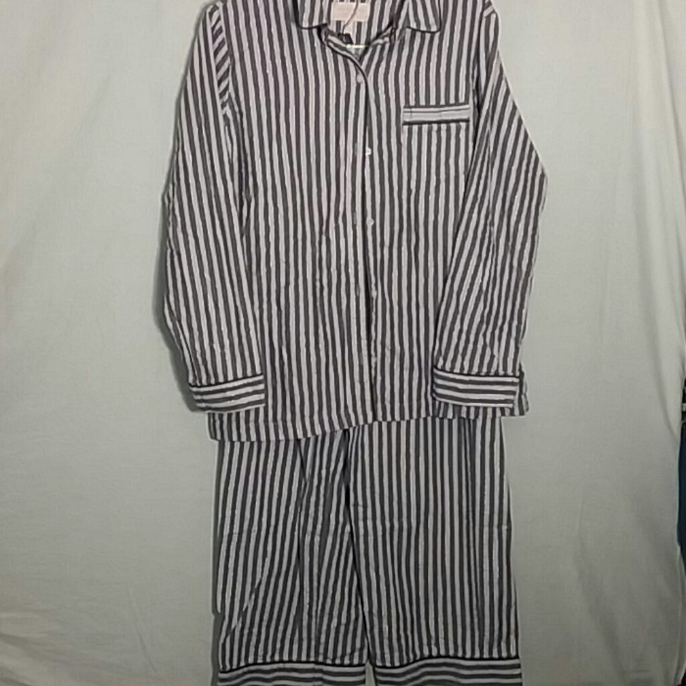 Victoria Secret pajama set Grey lilac pinstripes L